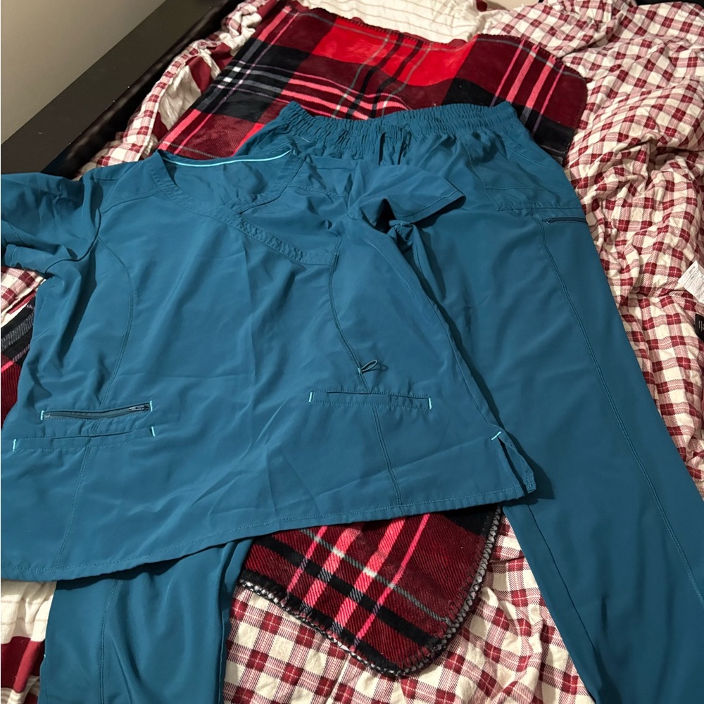 Scrubstar Women's Teal Top